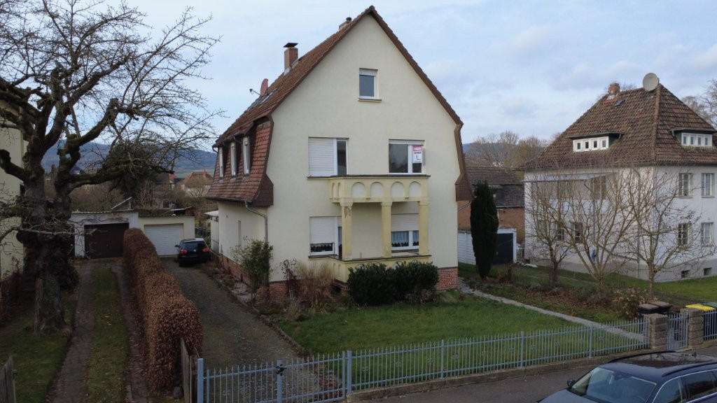 Haus zum Kaufen in Kassel 470.000 € 216 m² 8 zimmer