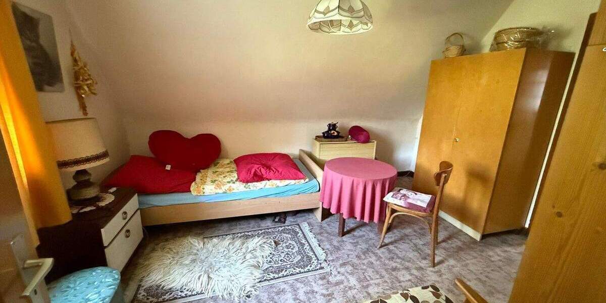 Charmantes Einfamilienhaus mit Potenzial in ruhiger Lage von Werleshausen 5 zimmer