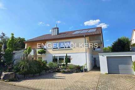 Haus zum Kaufen in Rottenburg am Neckar 860.000 € 246 m²