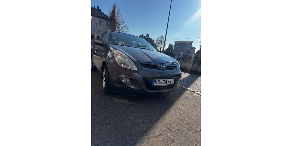 Hyundai i20 199.000 km 2.000 &euro; kassel 34127