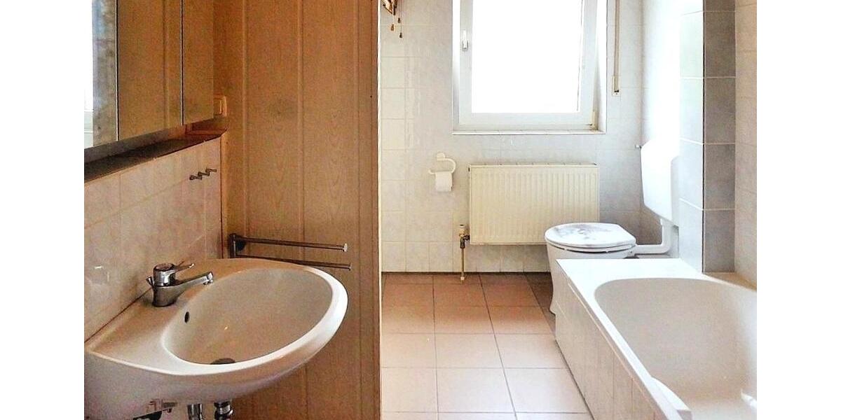 Etagenwohnung Kassel Bettenhausen - 3 Zimmer, 92 m&sup2;, 875&euro; | Angebot:26099753