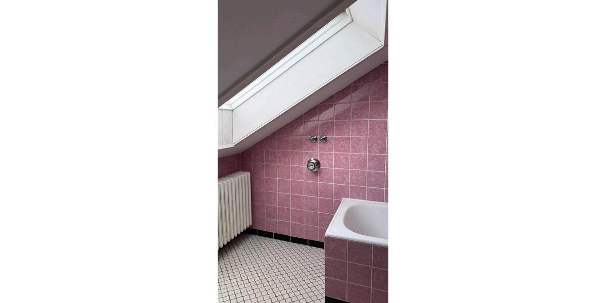 Dachgeschoßwohnung Vellmar - 2 Zimmer, 63 m&sup2;, 980&euro; | Angebot:26348427