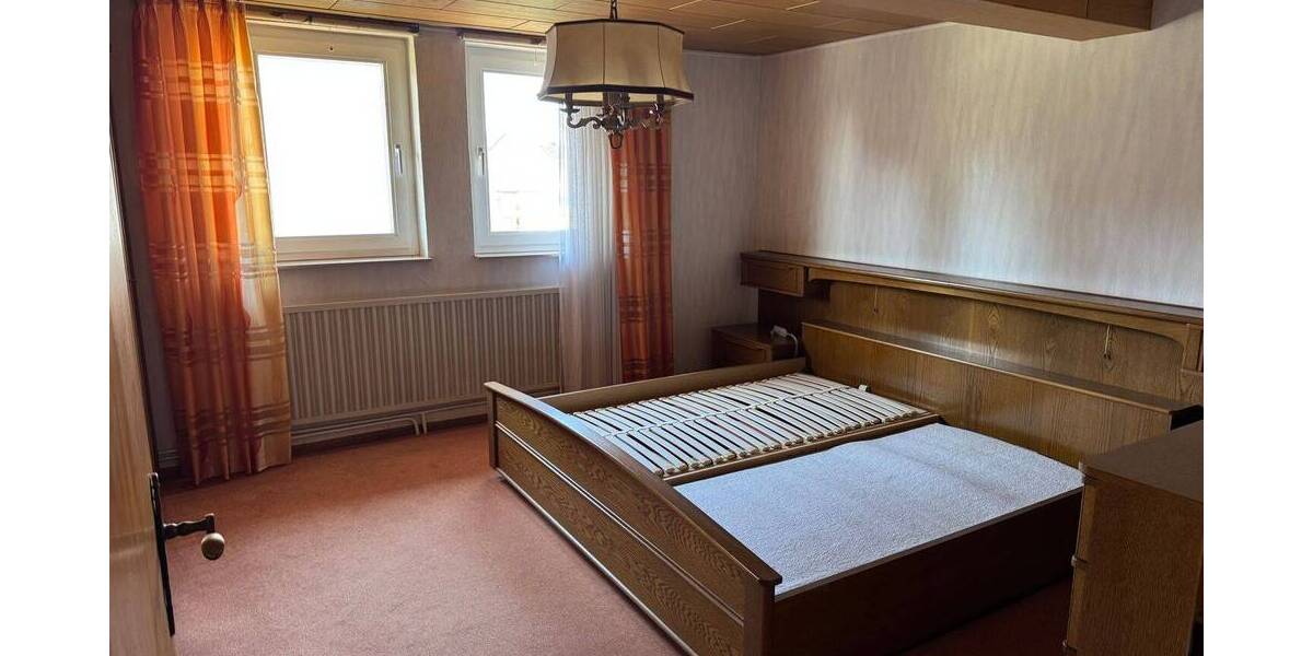 Mehrfamilienhaus, Wohnhaus Niestetal Sandershausen - 7 Zimmer, 203 m&sup2;, 299.000&euro; | Angebot:26450421