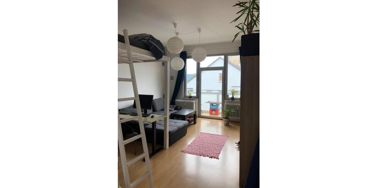 3er WG Wohnung am Tannenwäldchen EBK, Waschmaschine, PKW Platz 3 zimmer