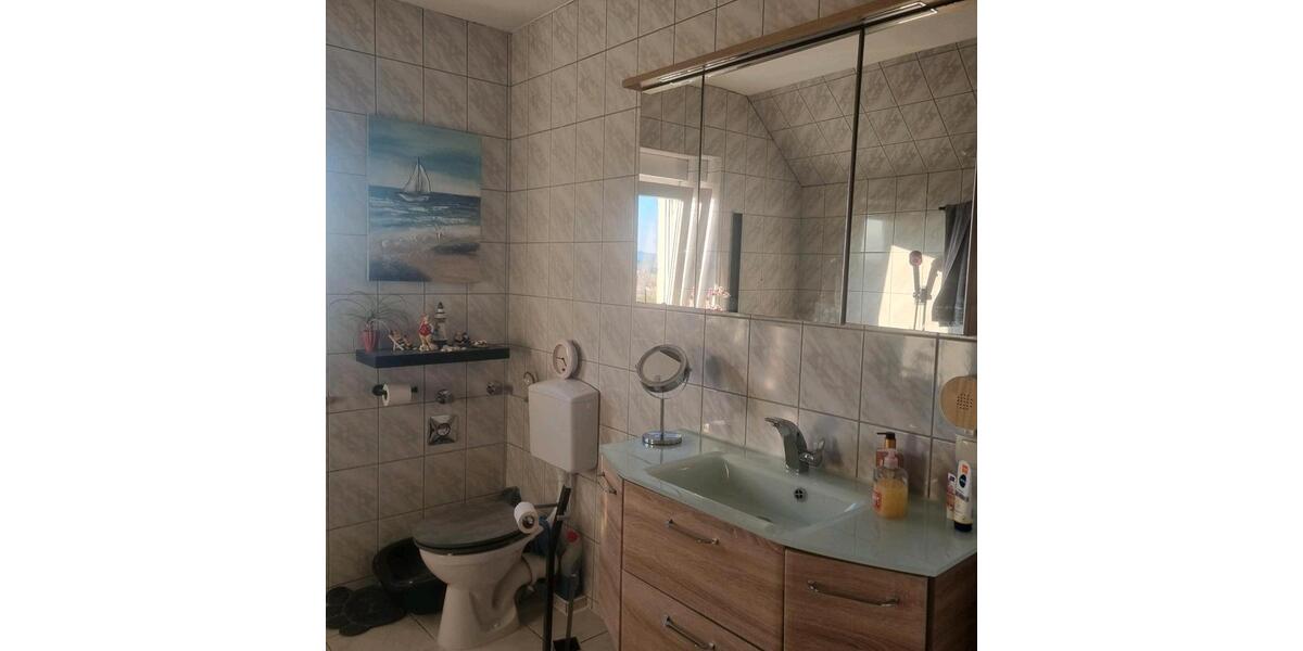 Dachgeschoßwohnung Gudensberg - 3 Zimmer, 80 m&sup2;, 650&euro; | Angebot:25353152