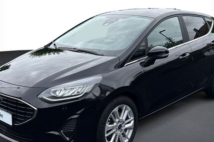 Ford Fiesta 72.987 km 14.370 € Baunatal 34225