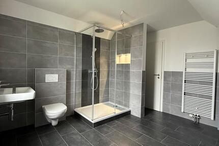 Wohnung Kassel Niederzwehren - 2 Zimmer, 70 m&sup2;, 800&euro; | Angebot:26061117