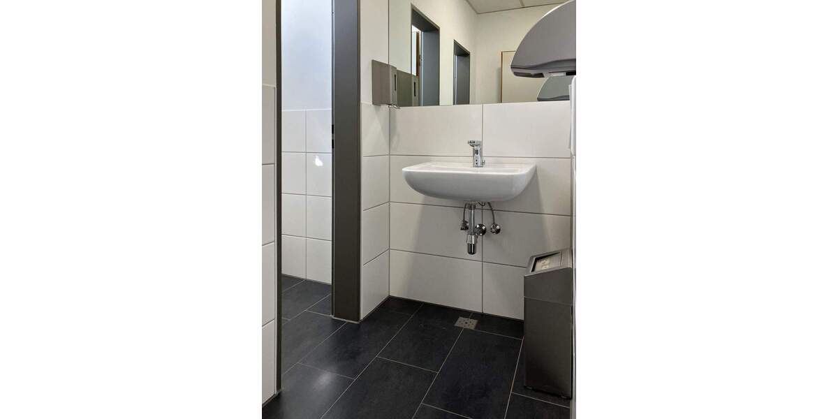 Gewerbeobjekt Kassel Waldau - 2.330&euro; | Angebot:22948635