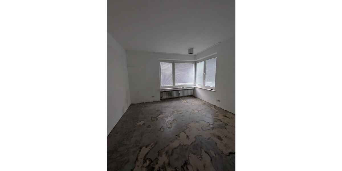 Erdgeschoßwohnung Kassel Bad Wilhelmshöhe - 3 Zimmer, 143 m&sup2;, 1.200&euro; | Angebot:24750655