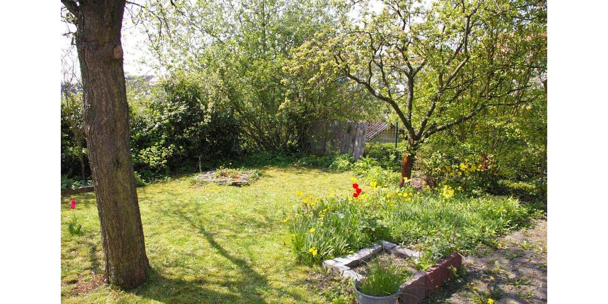 Dachgeschoßwohnung Kassel Fasanenhof - 2.5 Zimmer, 58 m&sup2;, 160.000&euro; | Angebot:27078112