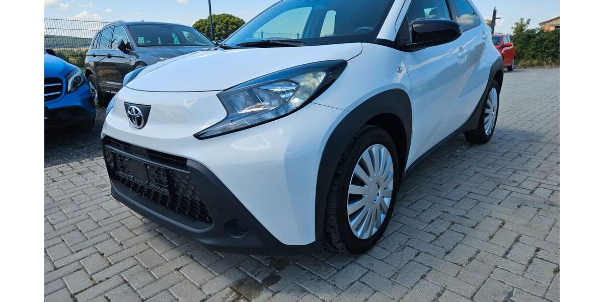 Toyota Aygo (X) 66.296 km 10.750 &euro; Calden 34379