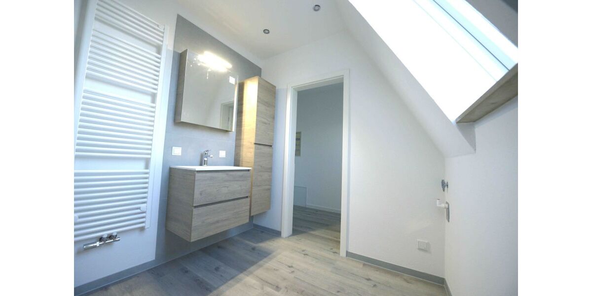 Provisionsfrei* Attraktive Kapitalanlage im Stadtzentrum von Baunatal: 8 Wohn- und 2 Gewerbe-Einheiten + Tiefgarage, Nettomiete -116 TJahr - Mehrfamilienhaus, Wohnhaus Baunatal Altenbauna | Angebot:25995398