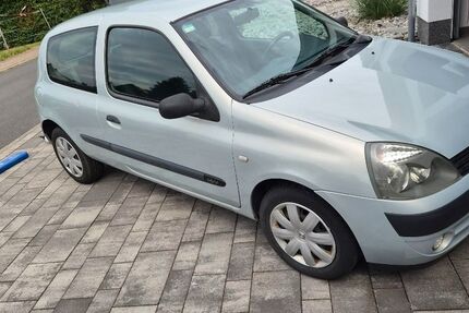 Renault Clio 175.000 km 1.600 &euro; Bad emstal 34308