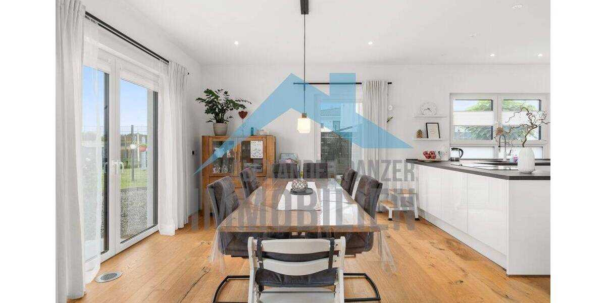 Einfamilienhaus Fritzlar - 5 Zimmer, 220 m&sup2;, 599.500&euro; | Angebot:25705717