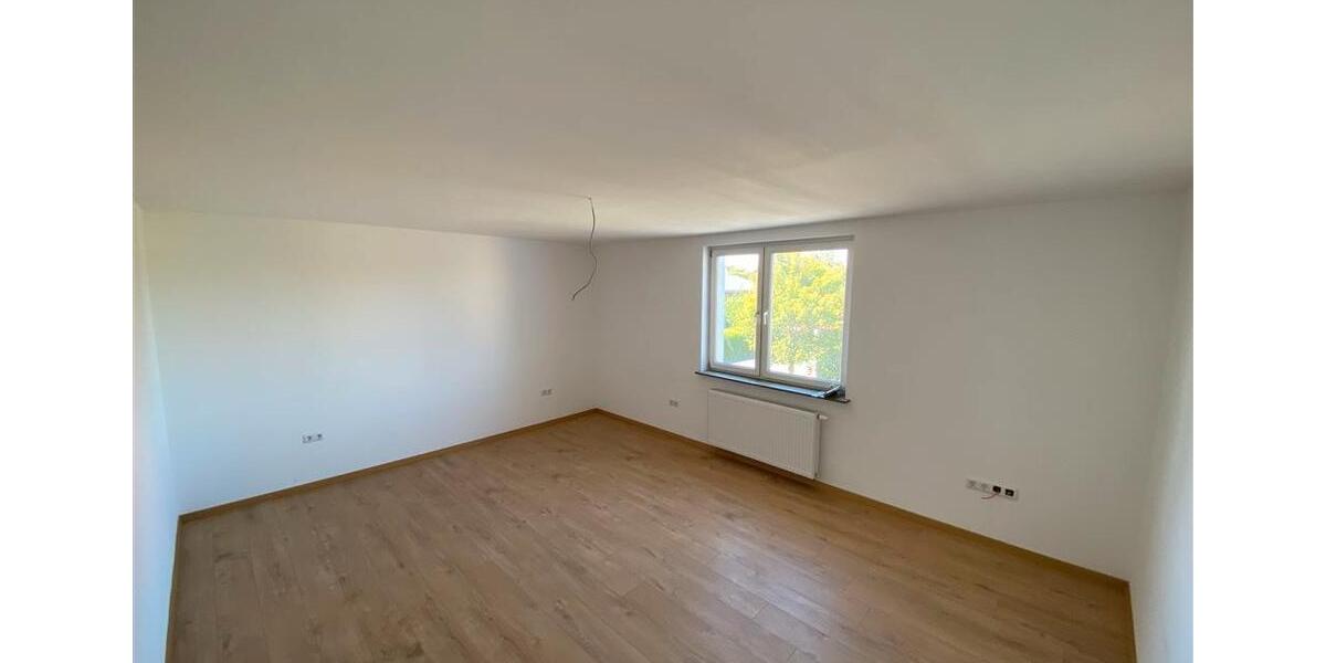 Etagenwohnung Naumburg - 3 Zimmer, 93 m&sup2;, 750&euro; | Angebot:26461181