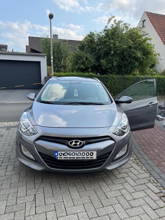 i30