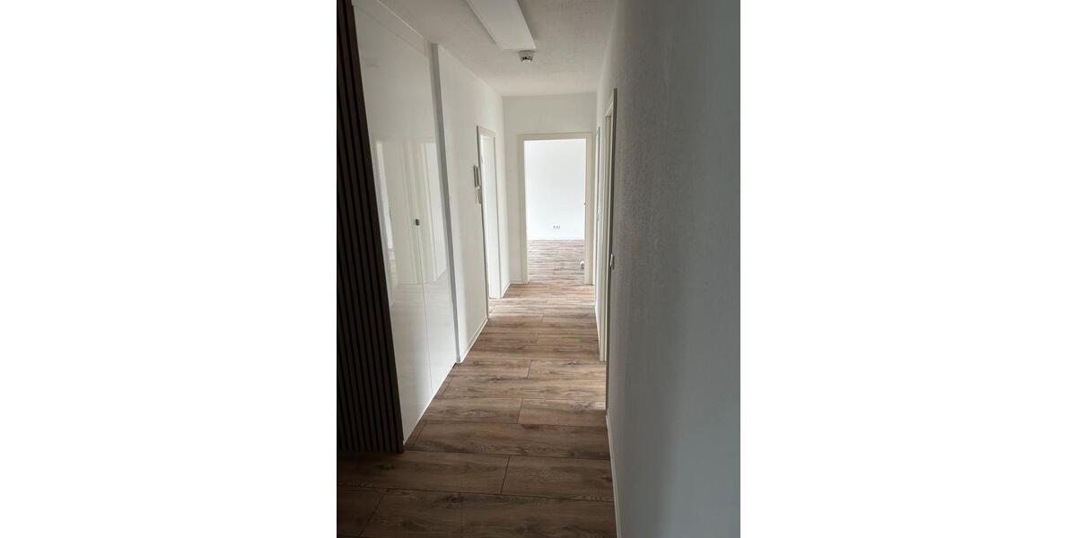 Etagenwohnung Kassel Philippinenhof-Warteberg - 3 Zimmer, 70 m&sup2;, 210.000&euro; | Angebot:25876304