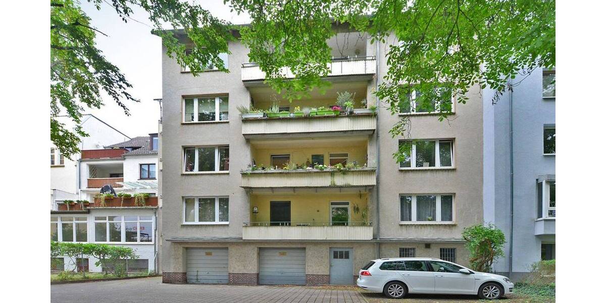 Etagenwohnung Kassel Mitte - 4 Zimmer, 134 m&sup2;, 300.000&euro; | Angebot:25938417