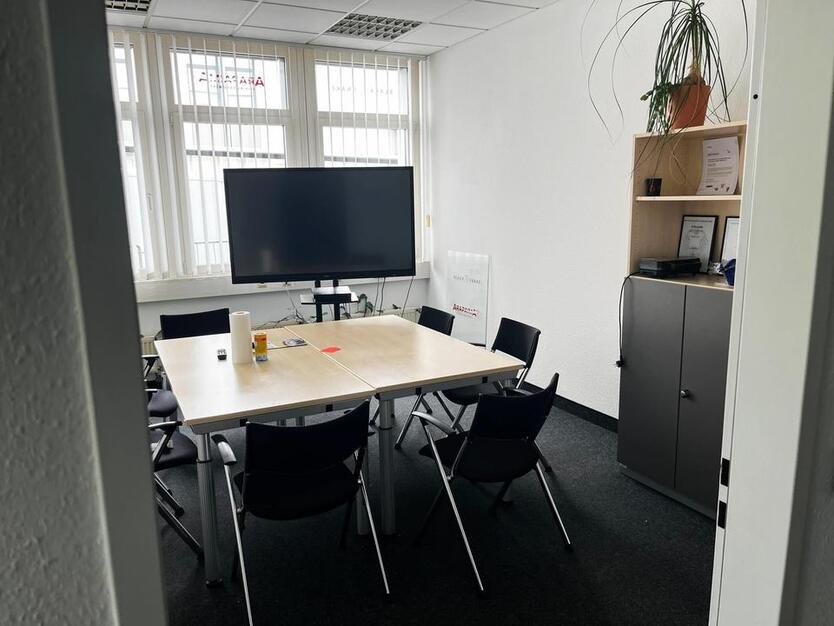 PROVISIONSFREI +++ Hallenfläche 1.002 m² mit Büro 184 m² +++ direkt vom Eigentümer
