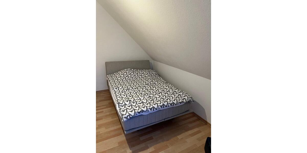 Neue möblierte helle 3 ZKB Balkon zu vermieten, KS Wolfsanger 3 zimmer