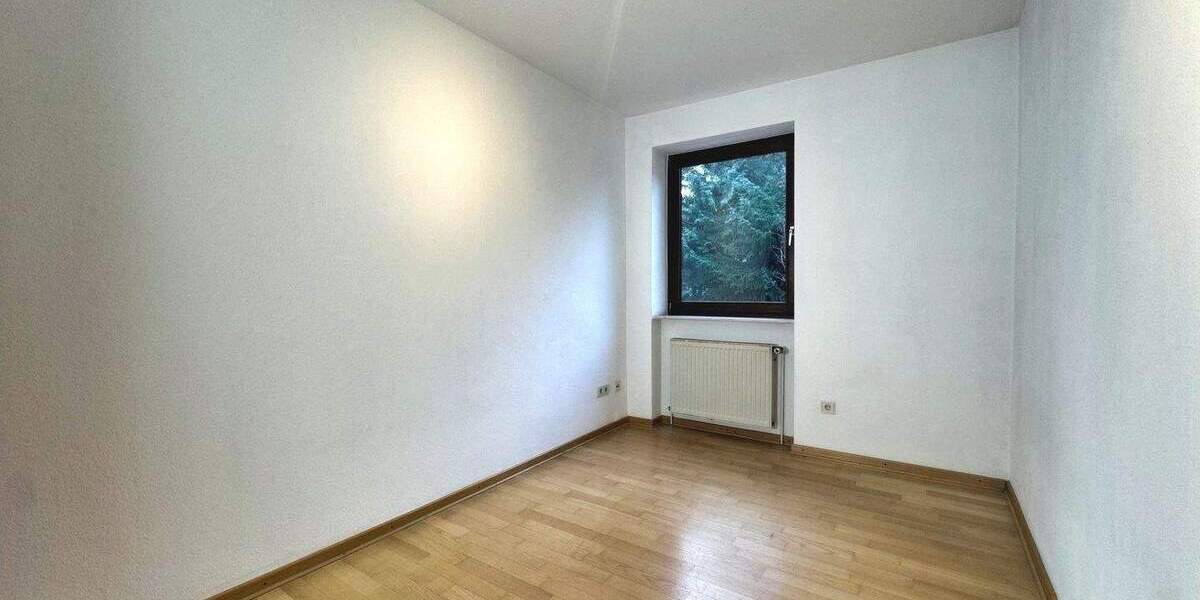 Lebensqualität pur: gepflegte 4-Zimmer-Wohnung mit Balkon in Bergparknähe 4 zimmer