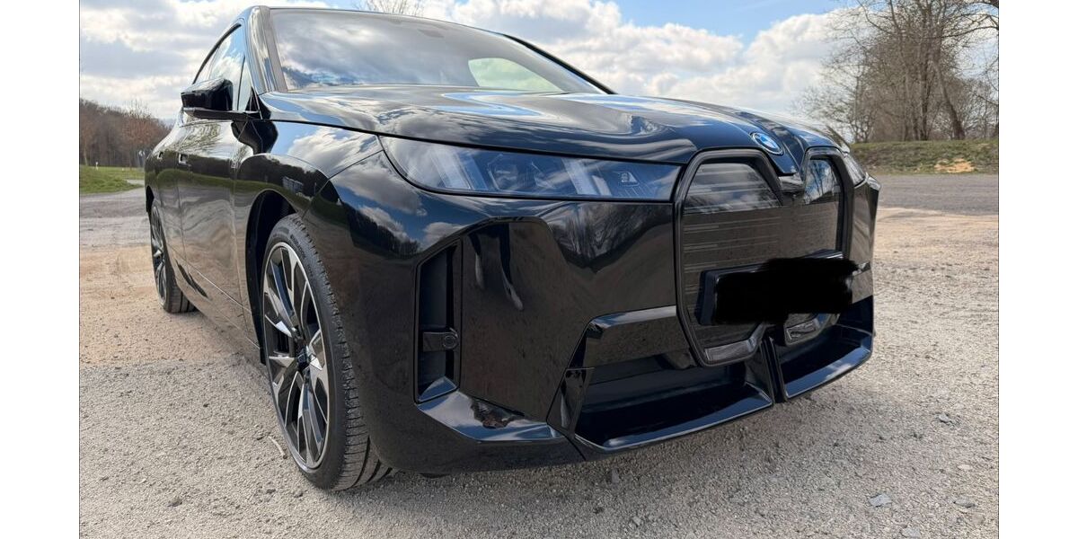 BMW iX 6.545 km 99.590 &euro; Niestetal 34266