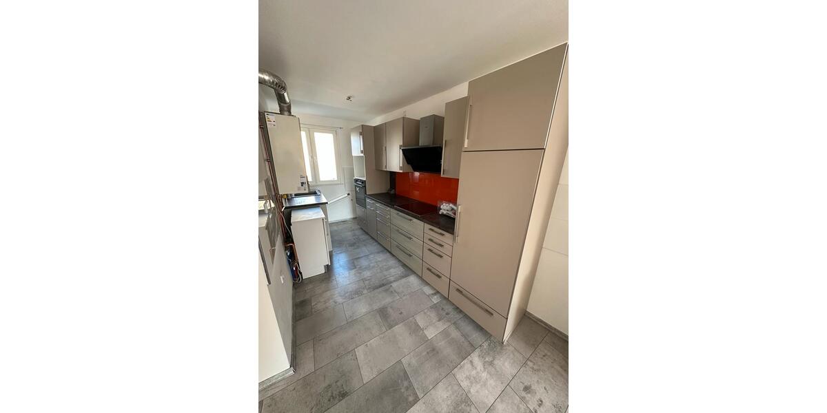 Etagenwohnung Kassel Vorderer Westen - 4 Zimmer, 88 m&sup2;, 1.100&euro; | Angebot:26102410