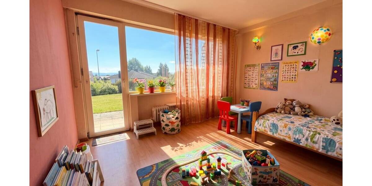 Einfamilienhaus Baunatal Großenritte - 7 Zimmer, 230 m&sup2;, 440.000&euro; | Angebot:26731014