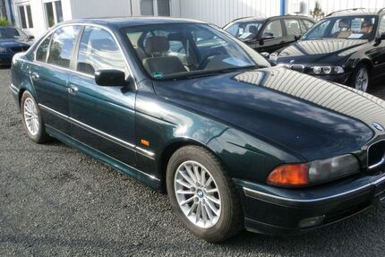 BMW 528 302.000 km 4.999 € Edertal 34549