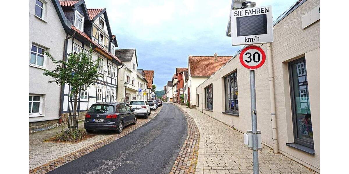 Etagenwohnung Zierenberg - 4 Zimmer, 98 m&sup2;, 139.000&euro; | Angebot:24647687