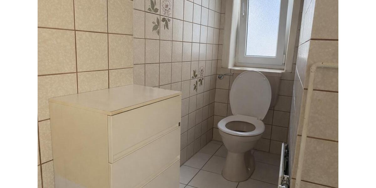 Mehrfamilienhaus, Wohnhaus Calden - 9 Zimmer, 205 m&sup2;, 1.300&euro; | Angebot:26701795