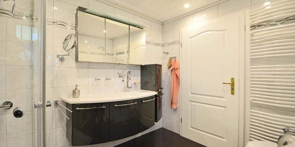 Doppelhaushälfte Kassel / Süsterfeld Süsterfeld/Helleböhn - 250.000&euro; | Angebot:24989834