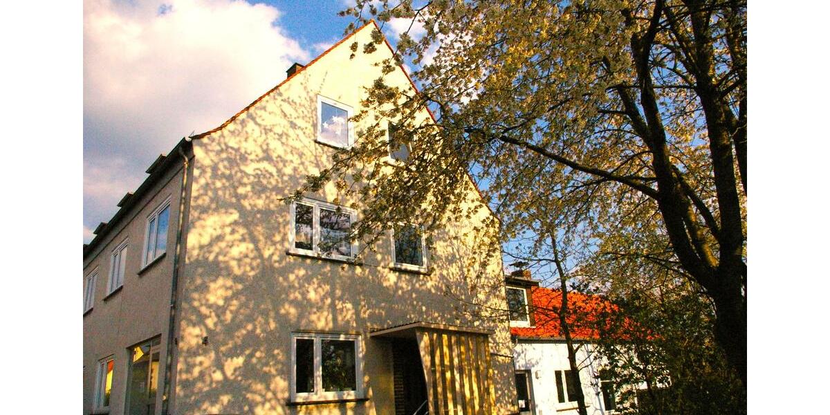 Dachgeschoßwohnung Kassel Fasanenhof - 2.5 Zimmer, 58 m&sup2;, 160.000&euro; | Angebot:27078112