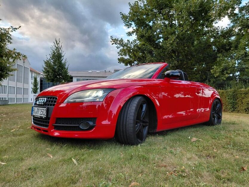 TT