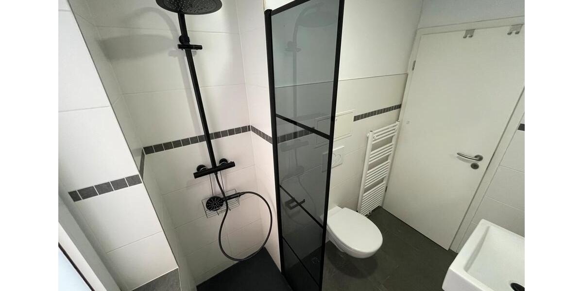 Dachgeschoßwohnung Kassel Südstadt - 2 Zimmer, 18 m&sup2;, 449&euro; | Angebot:25308703