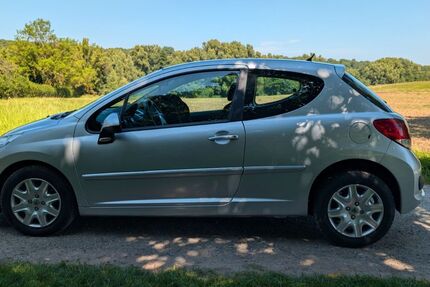 Peugeot 207 102.000 km 2.299 € Kassel 34119