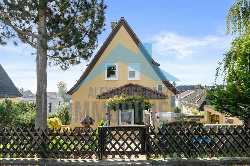 Haus zum Kaufen in Kassel Jungfernkopf 419.900 € 267.97 m²