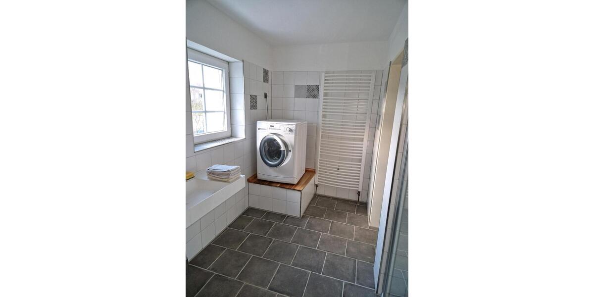 Erdgeschoßwohnung Fritzlar - 2 Zimmer, 95 m&sup2;, 650&euro; | Angebot:25613915