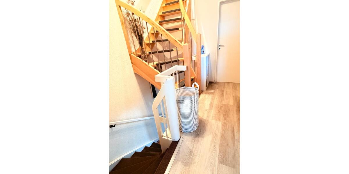 Reihenhaus Calden - 6 Zimmer, 125 m&sup2;, 220.000&euro; | Angebot:27224517