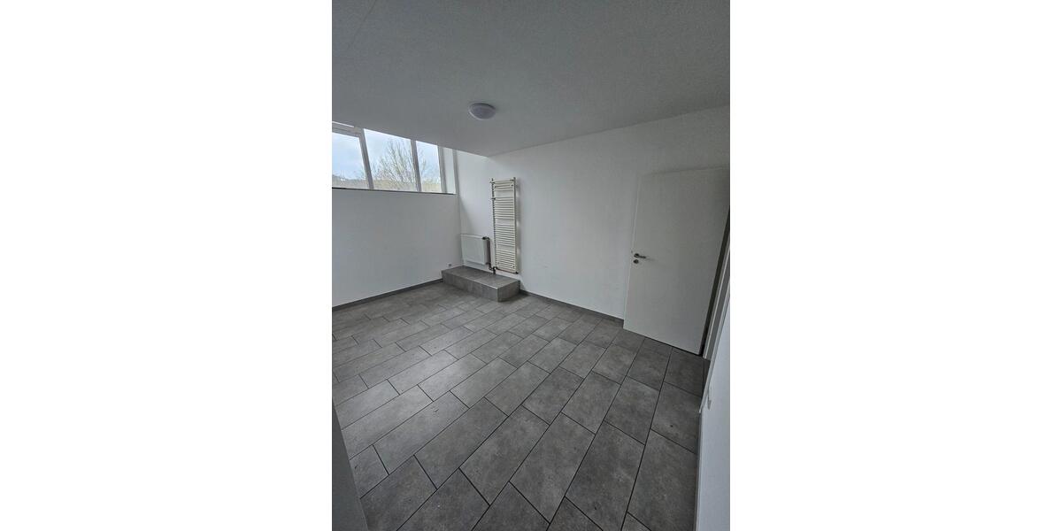 Gewerbefläche Produktion Halle Lagerfläche Büro zimmer