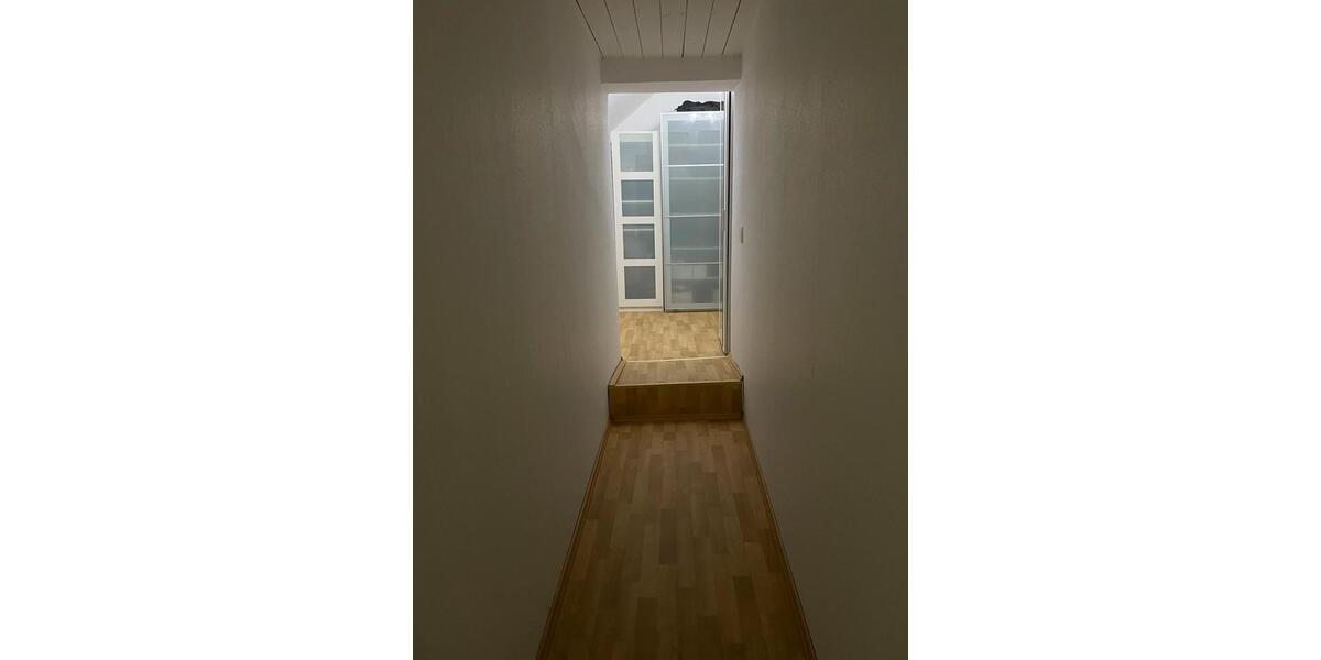 Einfamilienhaus Kassel Niederzwehren - 10 Zimmer, 190 m&sup2;, 390.000&euro; | Angebot:27214511