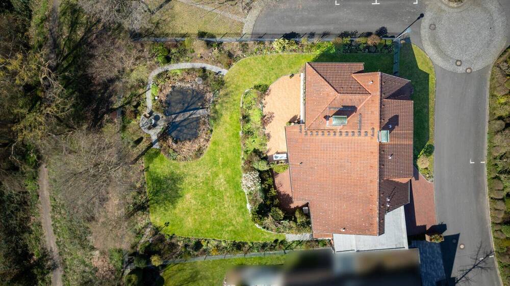 Einfamilienhaus Kassel / Niederzwehren Süsterfeld/Helleböhn - 7 Zimmer, 268 m&sup2;, 769.000&euro; | Angebot:26308833