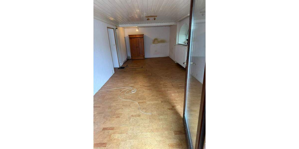 Mehrfamilienhaus, Wohnhaus Körle - 3 Zimmer, 65 m&sup2;, 156.000&euro; | Angebot:25774253