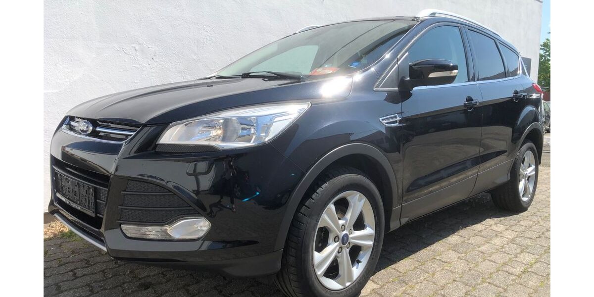 Ford Kuga 123.000 km 10.900 &euro; Kassel 34127