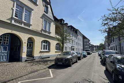 Büro in Düsseldorf 449.000 € 300 m²