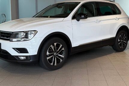 VW Tiguan 71.321 km 21.880 € Fuldatal 34233