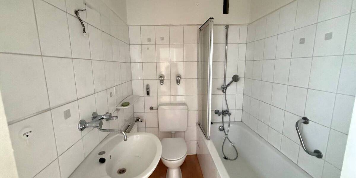 Etagenwohnung Kassel Fasanenhof - 3 Zimmer, 106 m&sup2;, 1.007&euro; | Angebot:26894978