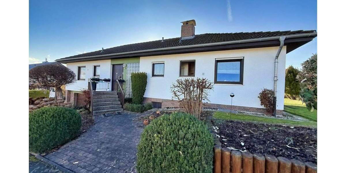 Bungalow in begehrter Wohnlage von Vellmar Stadtgrenze Kassel mit viel Platz und Vollkeller 4 zimmer