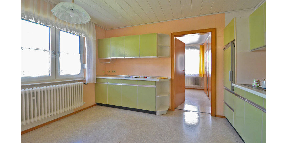 Einfamilienhaus mit herrlichem Garten, gute Lage Wolfhagen 7 zimmer