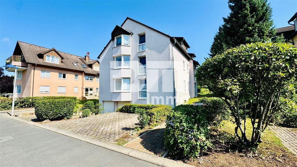 Exklusive Dachgeschosswohnung mit Balkon & Garage in gefragter Lage der Eichwaldsiedlung - Dachgeschoßwohnung Kassel Bettenhausen | Angebot:27070859